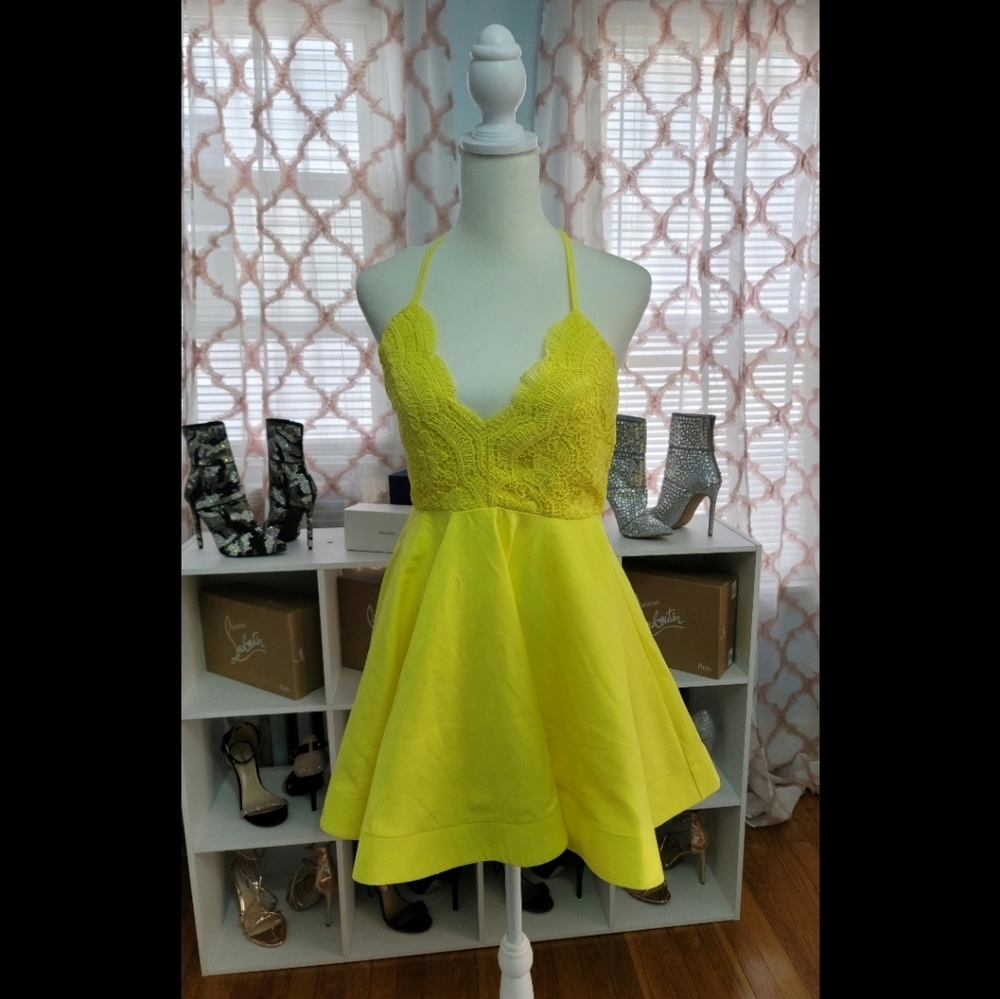 Mini dress
